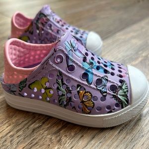 Skechers foamies for toddler, size 5, purple with butterflies